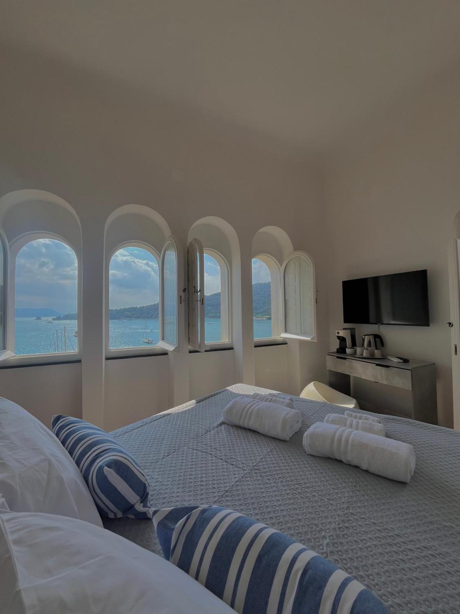 Le Finestre Veneris Otel Porto Venere Dış mekan fotoğraf