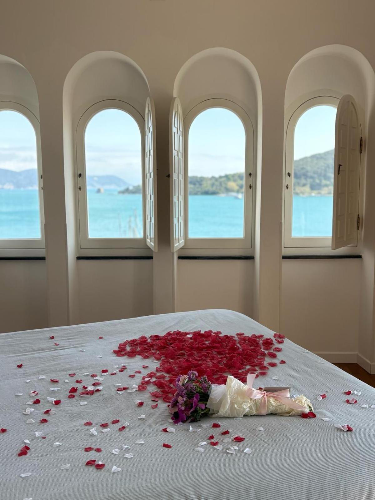 Le Finestre Veneris Otel Porto Venere Dış mekan fotoğraf